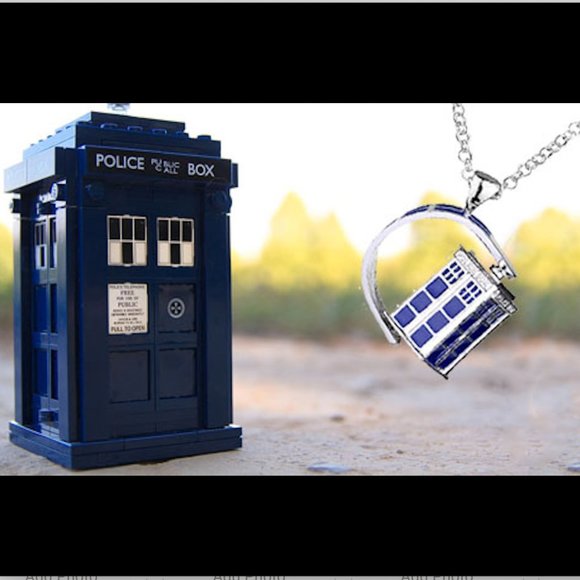 Jewelry - Doctor Who Tardis 3D Police Box Necklace NWT